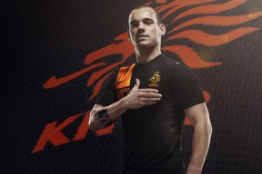 九游游戏中心下载-“球员成长：从菜鸟到巨星的励志经验”，球星励志短句