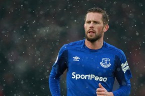 九游娱乐(jiuyou)官方网站-【心理战术】运动员如何应对场上犯规压力？，运动员的心理压力