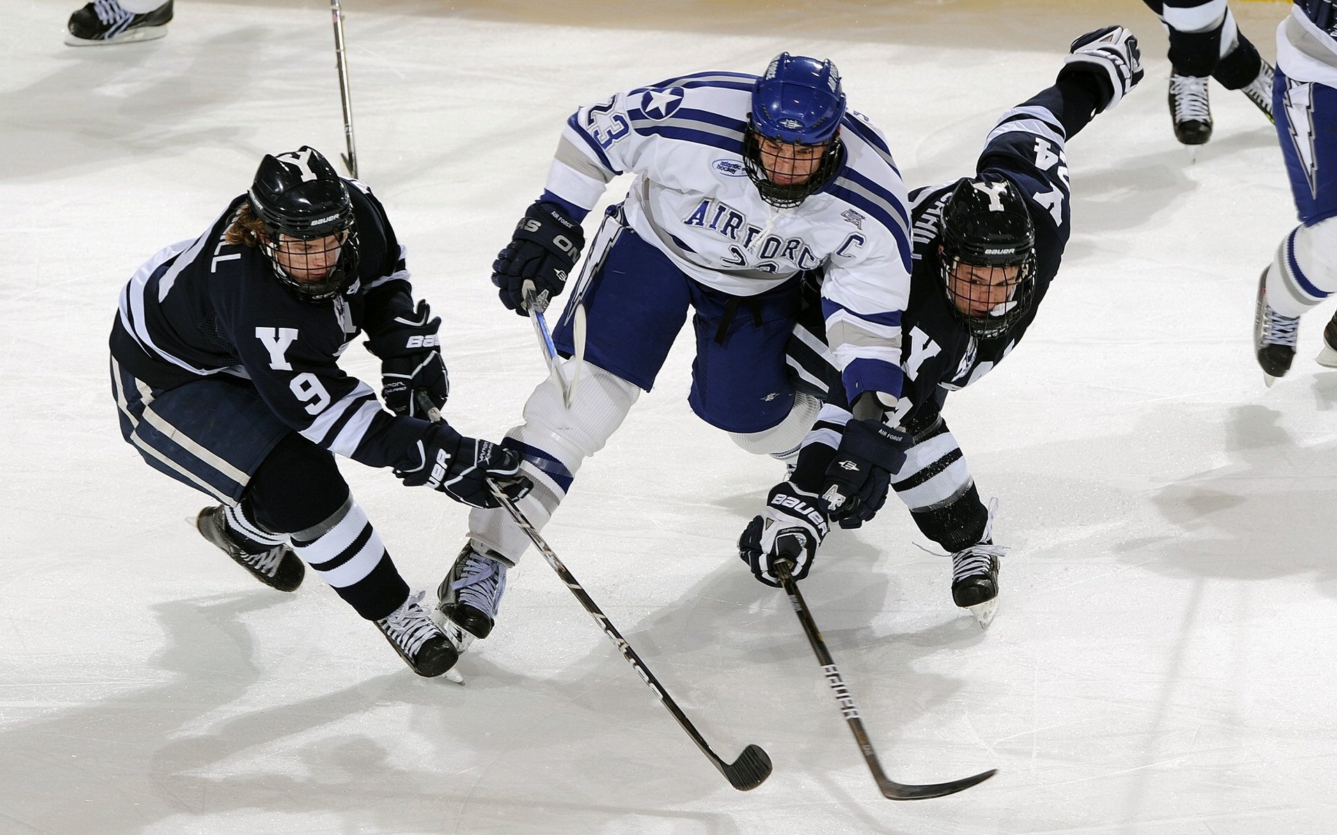 “青春骄阳”青少年篮球明星争霸赛在南京精彩纷呈，演绎青春梦想